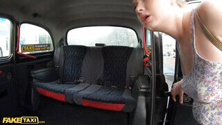 Fake Taxi - Lucy Heart a szexi kicsike orosz cunci