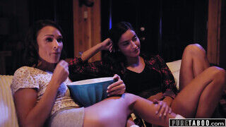 Emily Willis a pici latin amerikai szajha