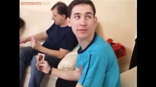 Zsuzsit a cigó tinédzser nőcit partiba nyomják