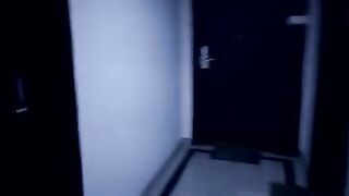 Amatőr pár kupakolása a konyhában