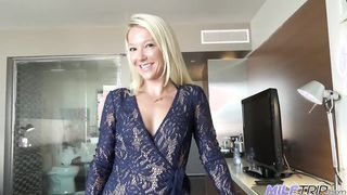 Világos Szőke milf mami keményen megkúrva