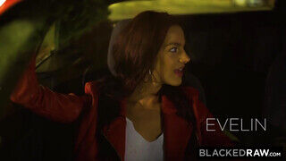 BlackedRaw - Evelin Stone élvezi a hatalmas péniszt