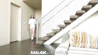 Anal4K - Luna Mills a latin csöcsös bige