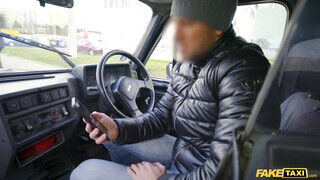 Fake Taxi - Martina Smeraldi az olasz zsenge nuni