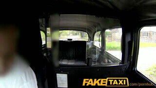 FakeTaxi - nagy mellű milf kufircolása