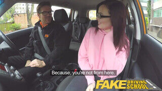 Fake Driving School - amerikai csajszika megdöngetve