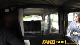 FakeTaxi - csoda hogy nem robbannak szét azok a csöcsök