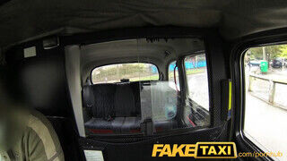 FakeTaxi - helyi pipi pinájába élveznek