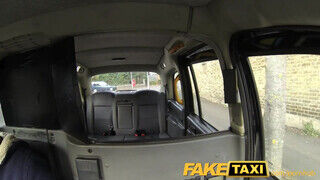 FakeTaxi - latin amerikai nőci hátsó bejáratba is bevállalja