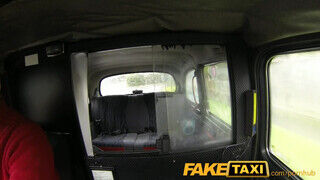 FakeTaxi öreg világos szőke anyuci életének meghatározó utazása