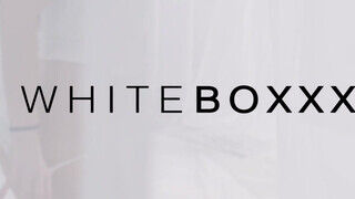 WhiteBoxxx - Oxana Chic a csinos ukrán nőci