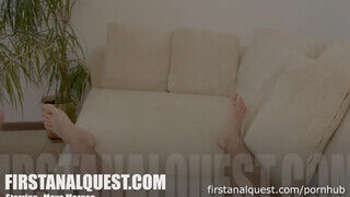 Maya Morgen a 18 éves fiatal lány - First Anal Quest
