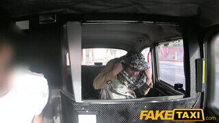 FakeTaxi Porno őrült cseh csajszi faszra vágyik