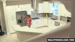 Reality Kings - a latinos latin Bianka méretes segge meghágva