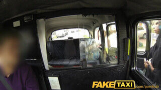 FakeTaxi - Lola Marie a barna gyönyörű nőci
