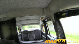 FakeTaxi - Adreena Winters a kitetovált céda