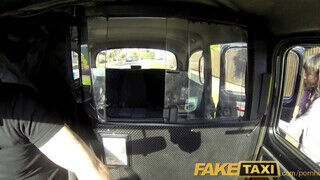 FakeTaxi - Gigászi didkós félvér nőci bekúrva