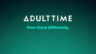 ADULT TIME - Jessica Ryan kefél az edző teremben