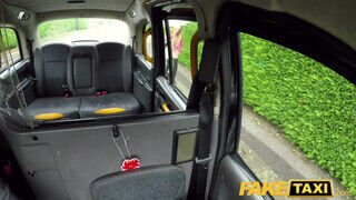 Fake Taxi - Skyler Mckay a lufi didkós milf