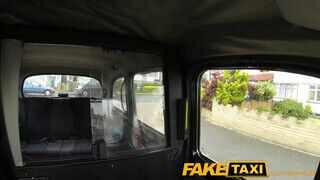 FakeTaxi - egy vadító irodista nőci