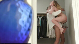 HotwifeXXX - Natalie Knight muffját a barna szeretője kufircolja meg