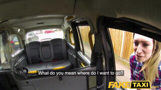 Fake Taxi - Ava Austen kefélni akart