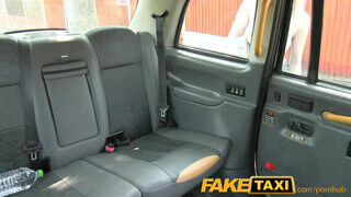 FakeTaxi - tökéletes didkós zsenge szuka