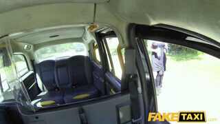 Fake Taxi - Csöcsös gigászi popós lány megdöngetve