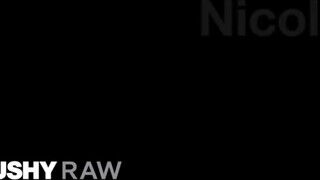 TUSHYRAW - Nicole Aria popsikája megkúrelva