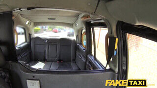 Fake Taxi - Ava Austen segg lyukba is akarja