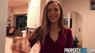PropertySex - a famer megbassza az ingatlanos kis csajt
