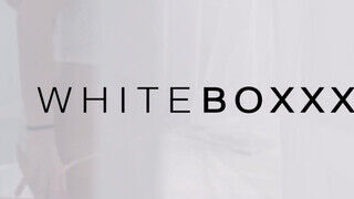 WhiteBoxxx - Ginebra Bellucci bűbájos latina tinicsaj