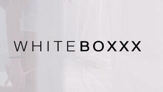WHITEBOXXX - egyszerűen rám mászott ez a bomba csajszi
