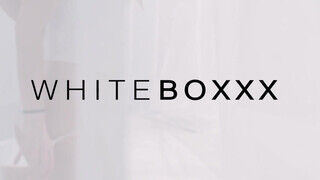 WhiteBoxxx - Tiffany Tatum magyar szuka megosztja a barátját