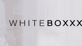 WhiteBoxxx - Sarah Kay megkúrva és gondosan kinyalva