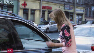 Emily Thorne a termetes tőgyes barinő