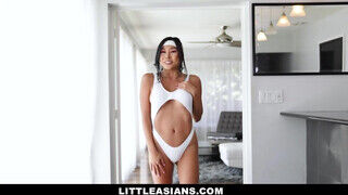 LittleAsians - óriási keblű kóreai lányka