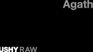 TUSHYRAW - Agatha a csinos vörös hajú maca