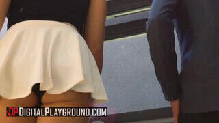 DigitalPlayground - Blair Williams popó lyukba tolva