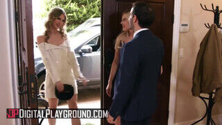 DigitalPlayground - Anya Olson és Monique Alexander megosztják a farkat