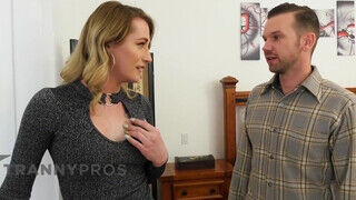 TrannyPros - Candy Marie a vékony transz csajszika