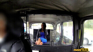 Fake Taxi - Jasmine Jae a bűbájos csöcsös milf