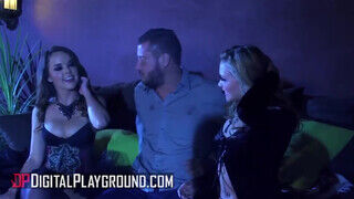 DigitalPlayground - Mia Malkova és Dillion Harper hármasban közösülnek