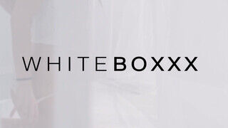 WhiteBoxxx - Taylor Sands a kívánatos holland maca