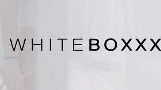 WhiteBoxxx - Zazie Skymm popó lyukba is szereti