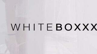 WHITEBOXXX - Chloe Lamour a méretes csöcsű milf