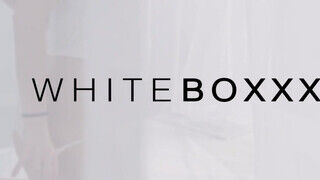 WhiteBoxxx - Nicole Pearl a kiéhezett orosz nőci