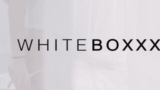 WHITEBOXXX - Tiffany Tatum gondosan kinyalva