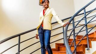 Néger amatőr casting forgatás irodai fotózásra keményen megbassza a gigászi faszú producer