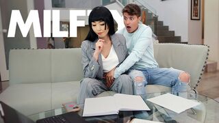 My Remorseful Stepmom Lets Me Touch Her Punci Because She Forgot About My Birthday - MYLF